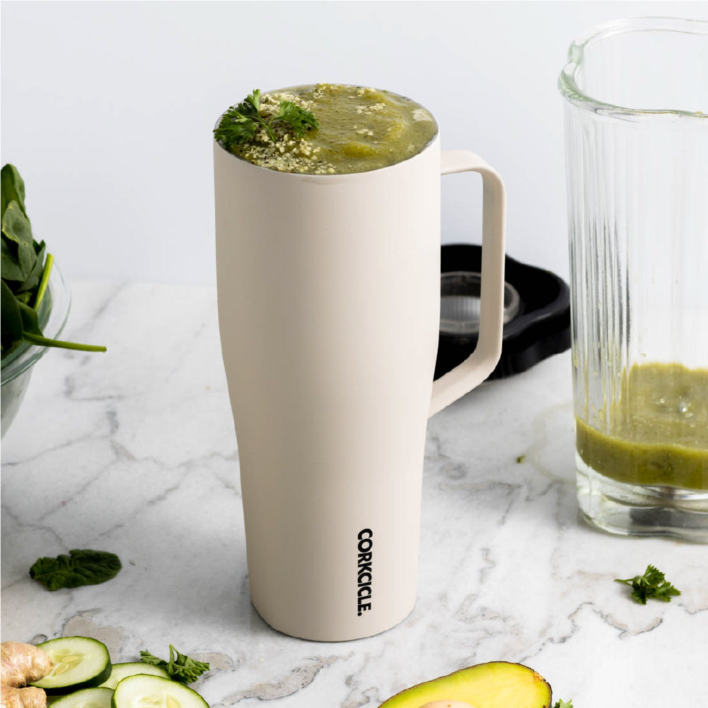 cold-cup-xl-n4 588f4a27c4cf--2230CLT-lifestyle.jpg