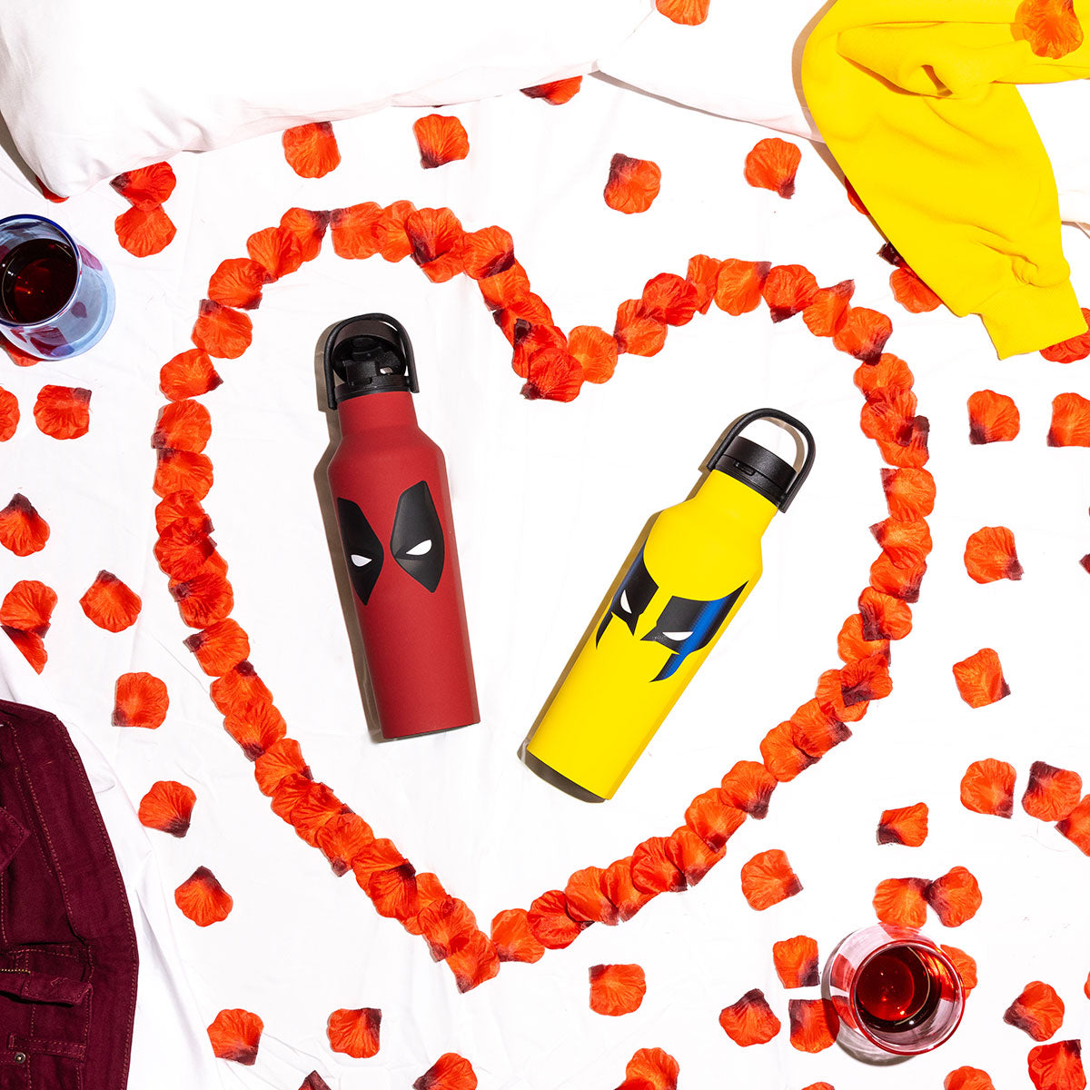 deadpool-and-wolverine-drinkware-f5 a7afce7e71cf--DeadpoolWolverine-PDPLifestyle2.jpg